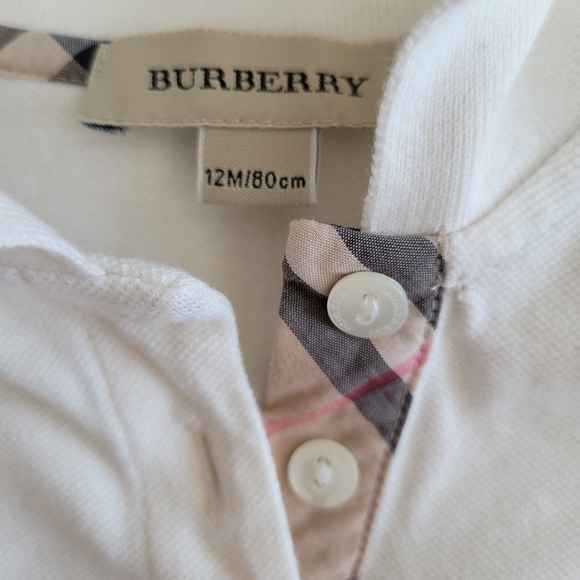 Burberry Outfit - Picture 2 of 2